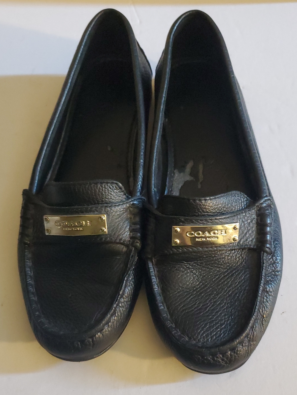 COACH Fredrica Black Pebbled Leather Loafers Logo Plate Women's Size 6.5B
